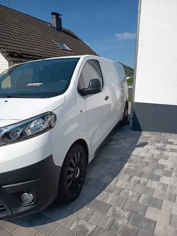 Gebraucht Toyota Proace 116 PS (85 kW) 2016 Weiß Van / Kleinbus