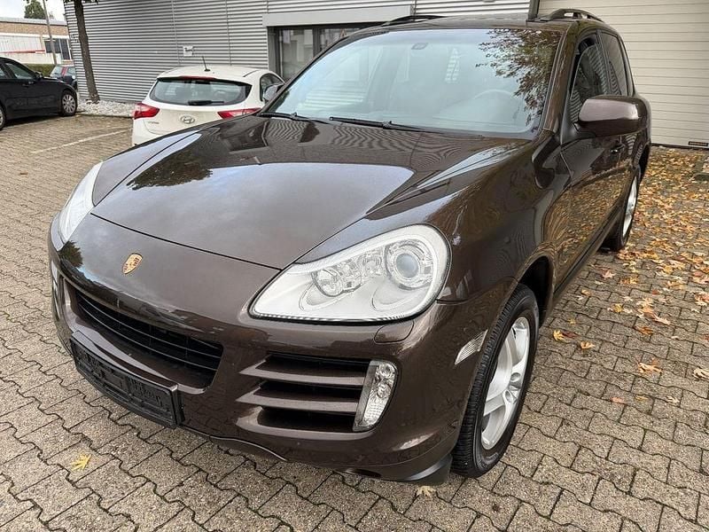 Braun Gebraucht 2009 Porsche Cayenne SUV | 10.990 € (Guter Preis) - Bild 1/4