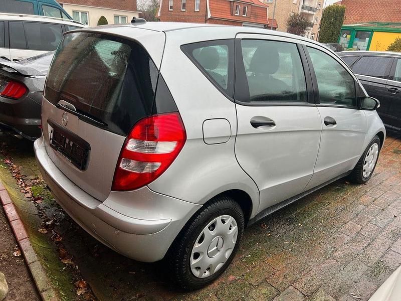Gebraucht Mercedes A180 109 PS (80 kW) 2006 Silber Limousine