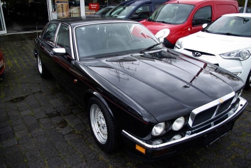 Gebraucht Jaguar XJ12 311 PS (228 kW) 1993 Schwarz Limousine