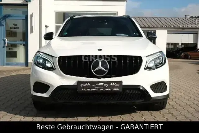 Gebraucht Mercedes GLC250 Exclusive 211 PS (155 kW) 2019 Weiß SUV