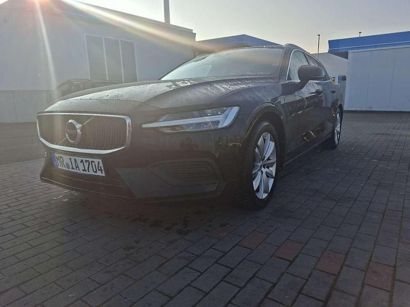 Gebraucht Volvo V60 190 PS (139 kW) 2019 Schwarz Kombi