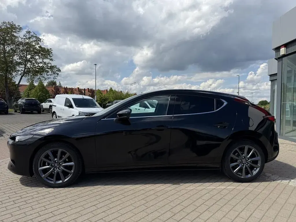 Gebraucht Mazda 3 Takumi-Line 140 PS (102 kW) 2025 Jet black Limousine