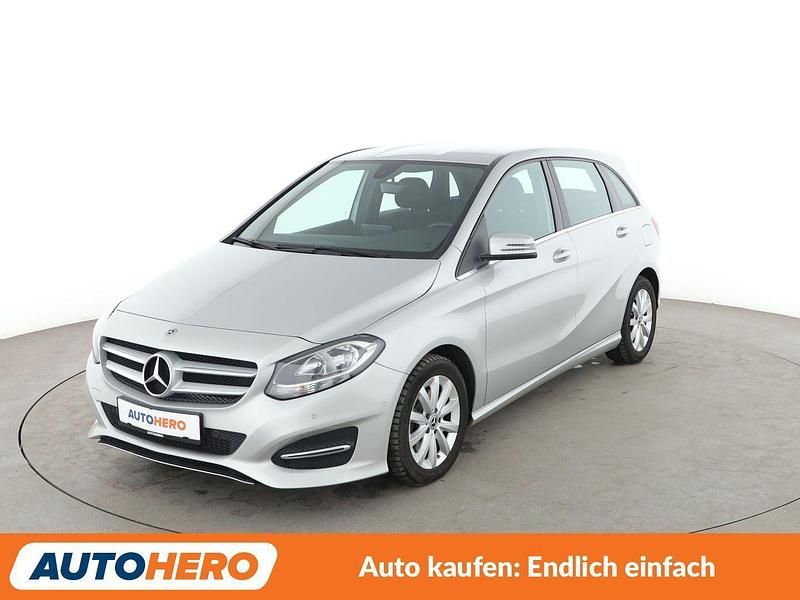 Grau Gebraucht 2018 Mercedes B200 Style Van / Kleinbus | 19.240 € (Fairer Preis) - Bild 1/3