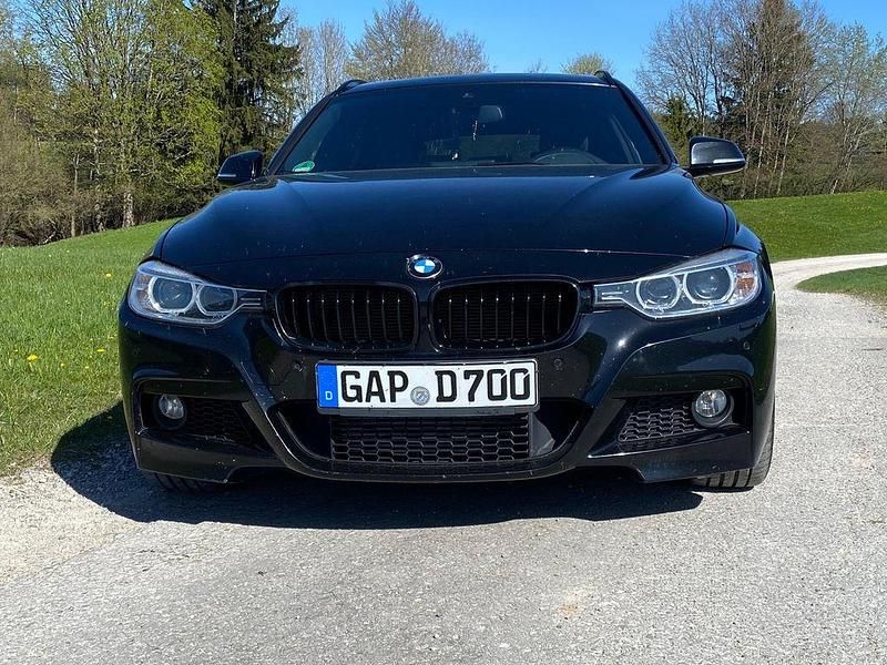 Second-hand BMW 335 M Performance 313 CP (230 kW) 2014 Negru Berlinǎ