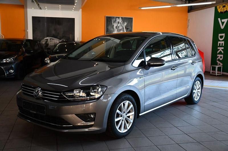 Grau Gebraucht 2015 VW Golf Sportsvan Comfortline Van / Kleinbus | 9.300 € (Fairer Preis) - Bild 1/4