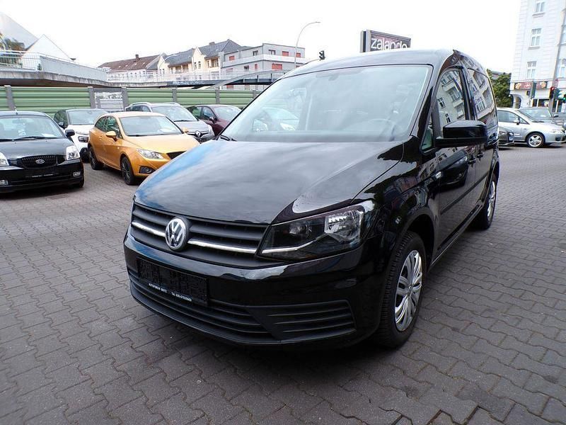 Schwarz Gebraucht 2018 VW Caddy Trendline Van / Kleinbus | 16.990 € (Superpreis) - Bild 1/4