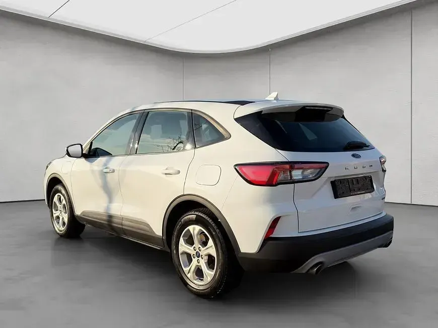 Gebraucht Ford Kuga ST-Line 224 PS (164 kW) 2022 Frozen white SUV