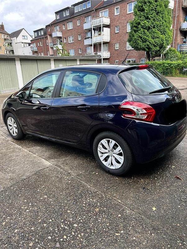 Gebraucht Peugeot 208 Access 68 PS (50 kW) 2014 Kleinwagen