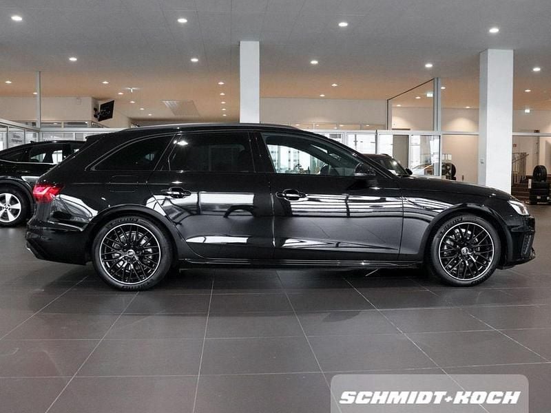 Gebraucht Audi A4 S-Line 190 PS (139 kW) 2024 Schwarz Kombi