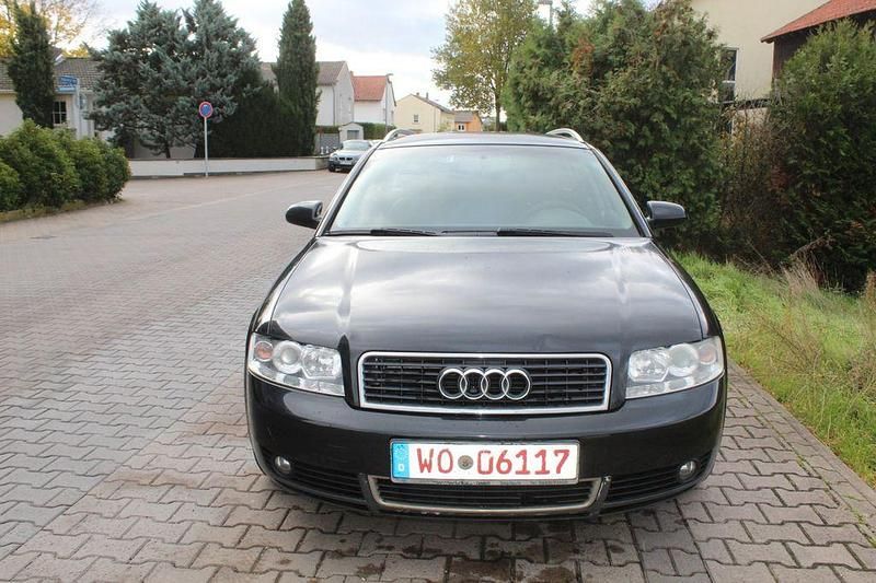 Schwarz Gebraucht 2004 Audi A4 Kombi | 2.500 € (Guter Preis) - Bild 1/4