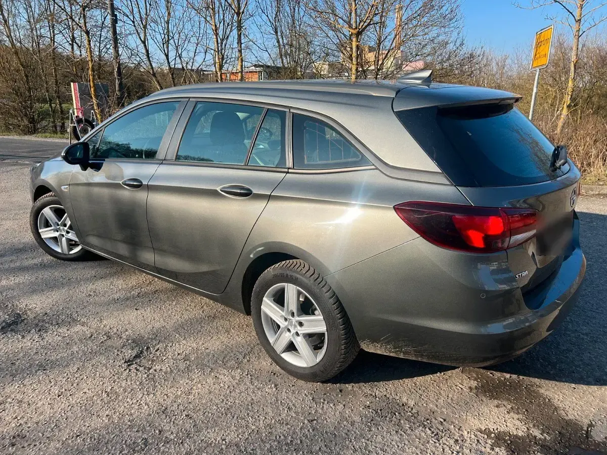 Gebraucht Opel Astra Dynamic 136 PS (100 kW) 2018 Grau Kombi