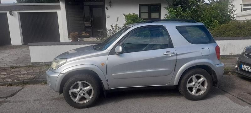 Silber Gebraucht 2000 Toyota RAV4 SUV | 5.400 € (Fairer Preis) - Bild 1/4