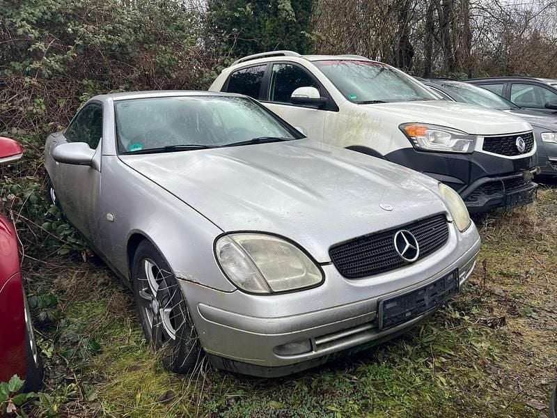Gebraucht Mercedes SLK200 136 PS (100 kW) 1998 Silber Cabrio