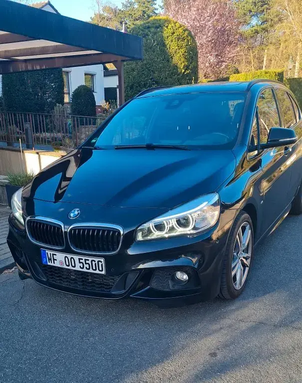 Gebraucht BMW 225 Performance 231 PS (169 kW) 2017 Schwarz Kombi