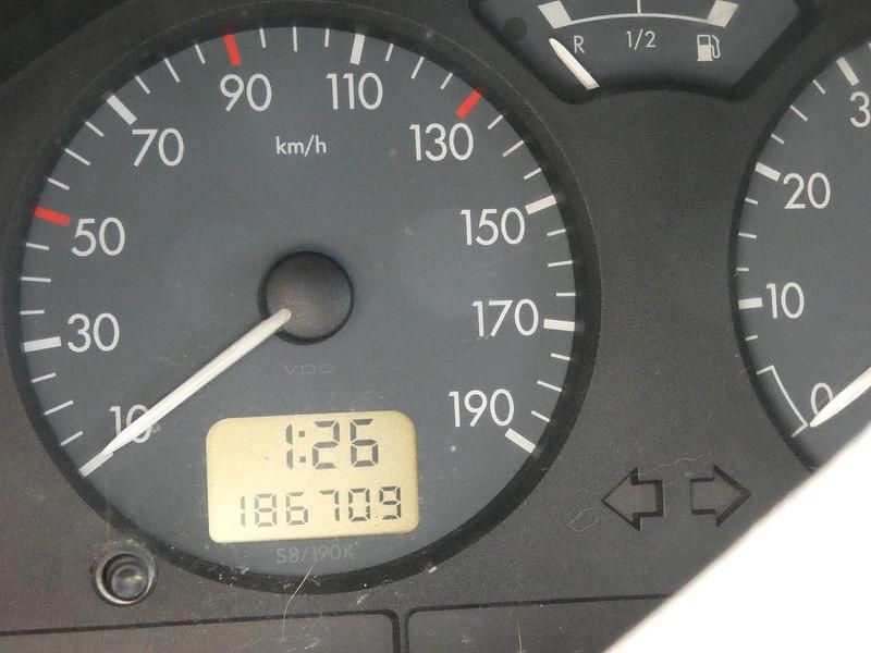 Gebraucht Citroën Saxo 60 PS (44 kW) 2003 Silber Kleinwagen