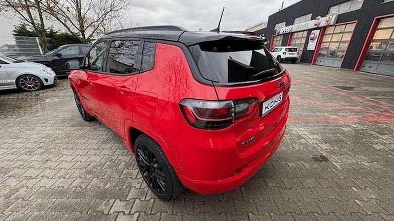 Gebraucht Jeep Compass 241 PS (177 kW) 2022 Zweifarblackierung colorado r SUV