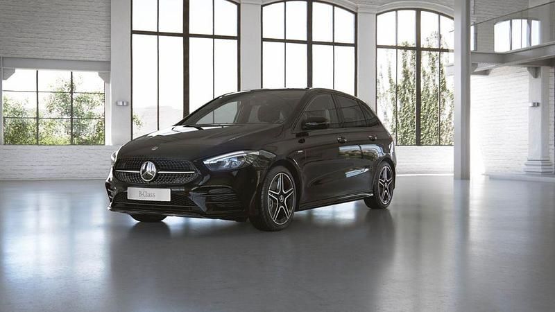 Nachtschwarz Gebraucht 2022 Mercedes B250e AMG Van / Kleinbus | 29.891 € (Teuer) - Bild 1/4