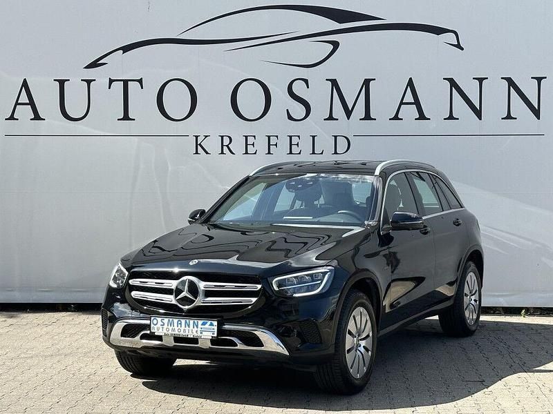Schwarz Gebraucht 2021 Mercedes GLC300e SUV | 32.500 € (Superpreis) - Bild 1/4