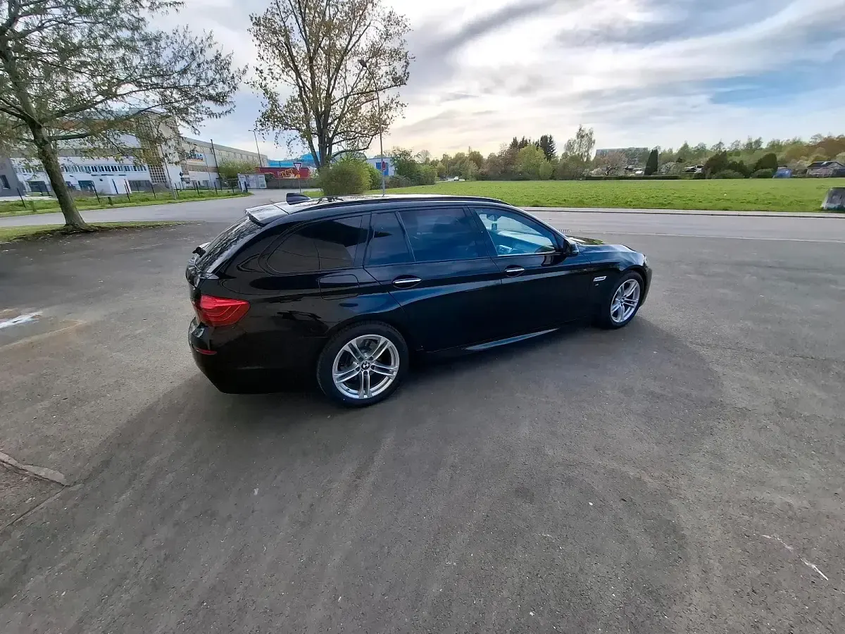 Gebraucht BMW 525 M Sport 218 PS (160 kW) 2015 Schwarz Kombi