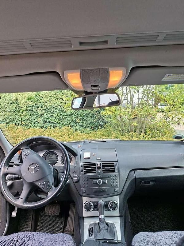 Schwarz Gebraucht 2009 Mercedes C180 Kombi | 9.000 € (Etwas zu teuer) - Bild 1/4