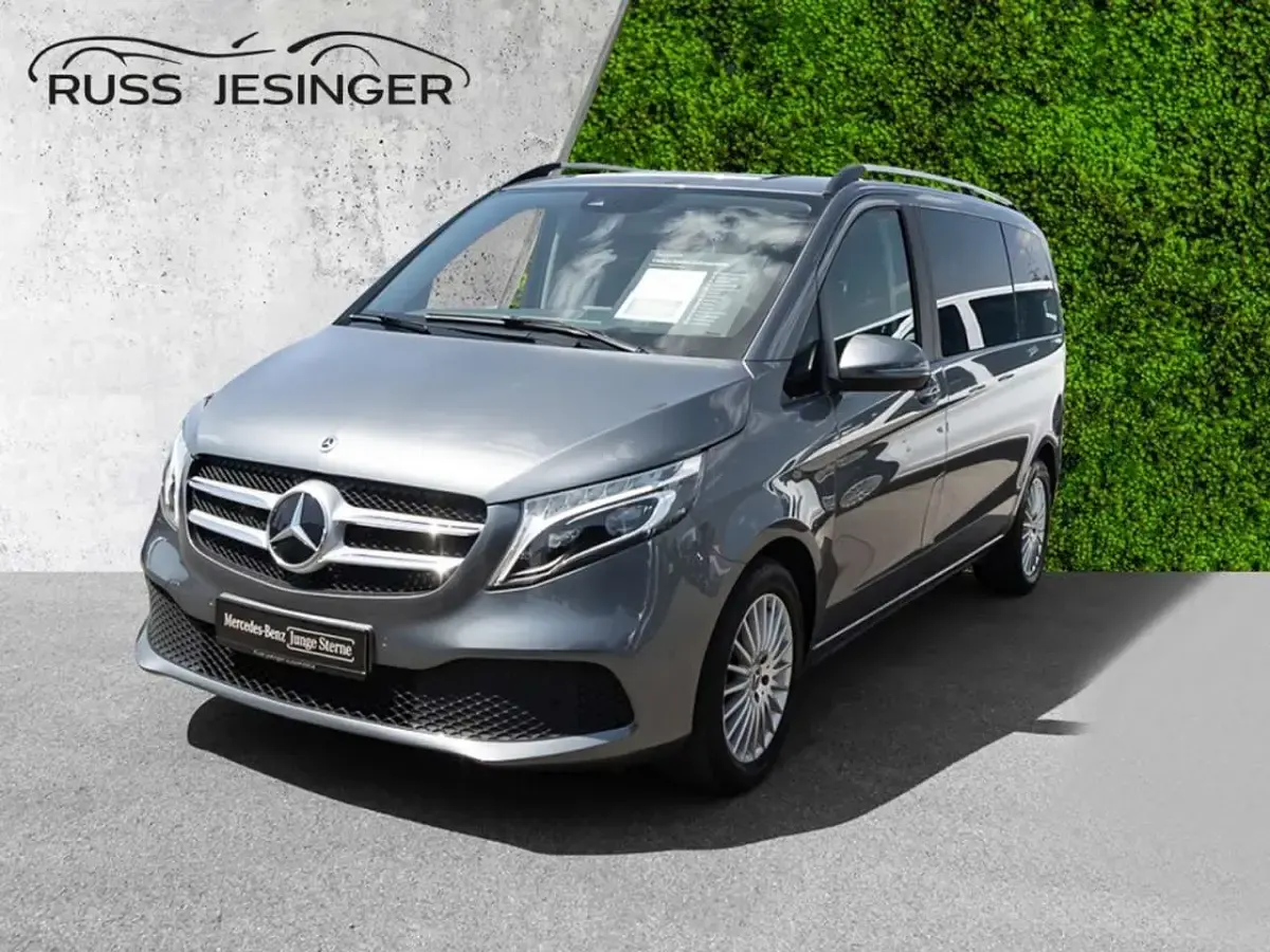 Gebraucht Mercedes V220 Edition 163 PS (119 kW) 2022 Grau Van / Kleinbus