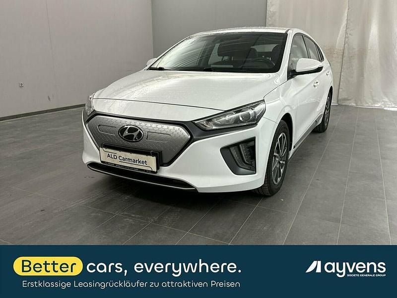 Weiß Gebraucht 2021 Hyundai Ioniq 6 Limousine | 15.480 € (Superpreis) - Bild 1/4