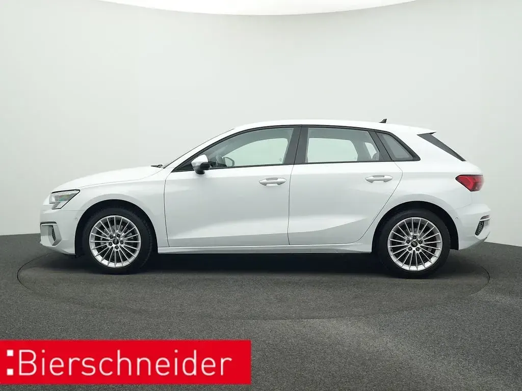 Gebraucht Audi A3 Advanced 150 PS (110 kW) 2023 Weiß Limousine