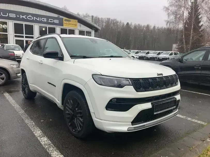 Gebraucht Jeep Compass 131 PS (96 kW) 2023 Weiß SUV