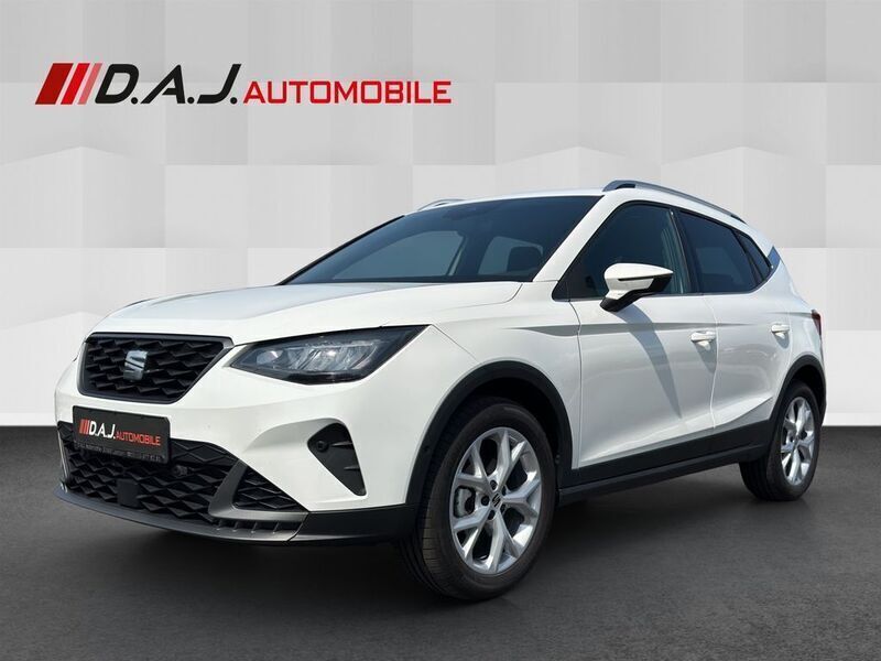 Weiß Gebraucht 2024 Seat Arona FR SUV | 19.980 € (Guter Preis) - Bild 1/4
