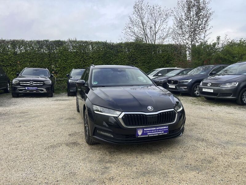 Schwarzmagic perleffekt Gebraucht 2021 Skoda Octavia Active Kombi | 17.599 € (Guter Preis) - Bild 1/4