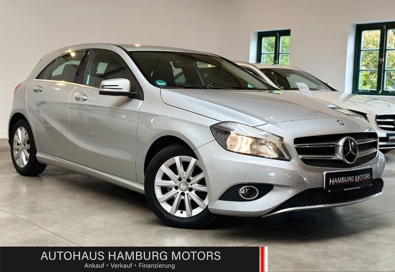 Silber Gebraucht 2014 Mercedes A180 Style Limousine | 10.990 € (Fairer Preis) - Bild 1/4
