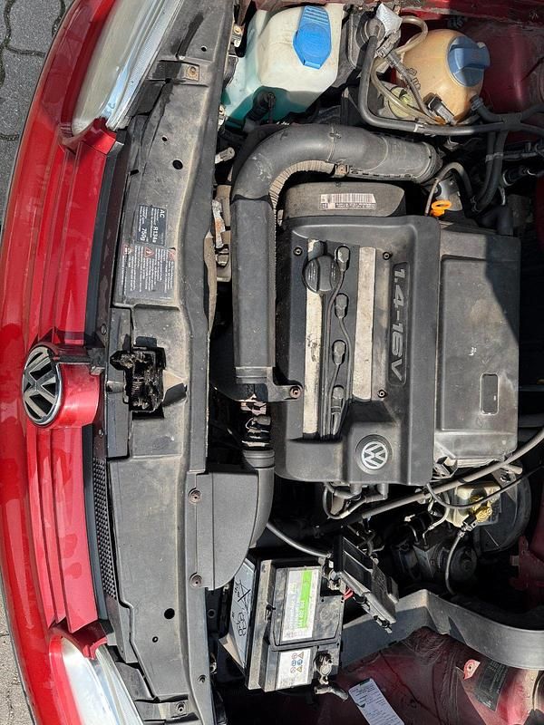 Gebraucht VW Golf IV 74 PS (54 kW) 1998 Rot Kleinwagen