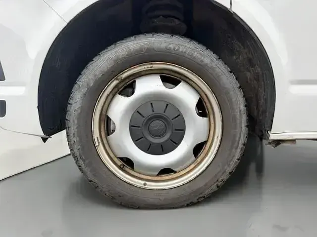 Gebraucht VW Transporter 199 PS (146 kW) 2019 Weiß Van