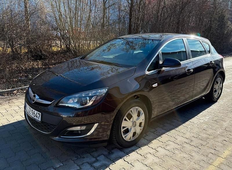 Gebraucht Opel Astra Style 110 PS (80 kW) 2014 Braun Limousine