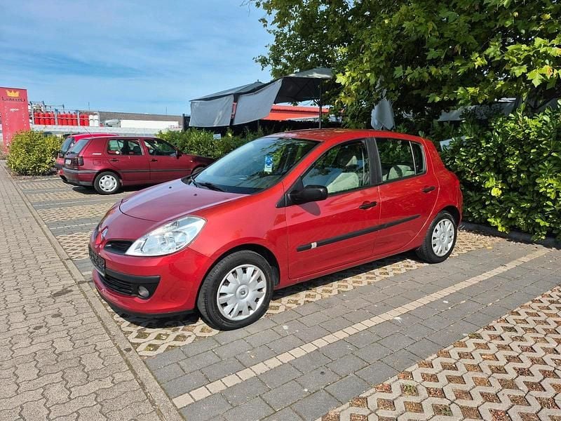 Rot Gebraucht 2006 Renault Clio II Expression Kleinwagen | 2.250 € (Fairer Preis) - Bild 1/4