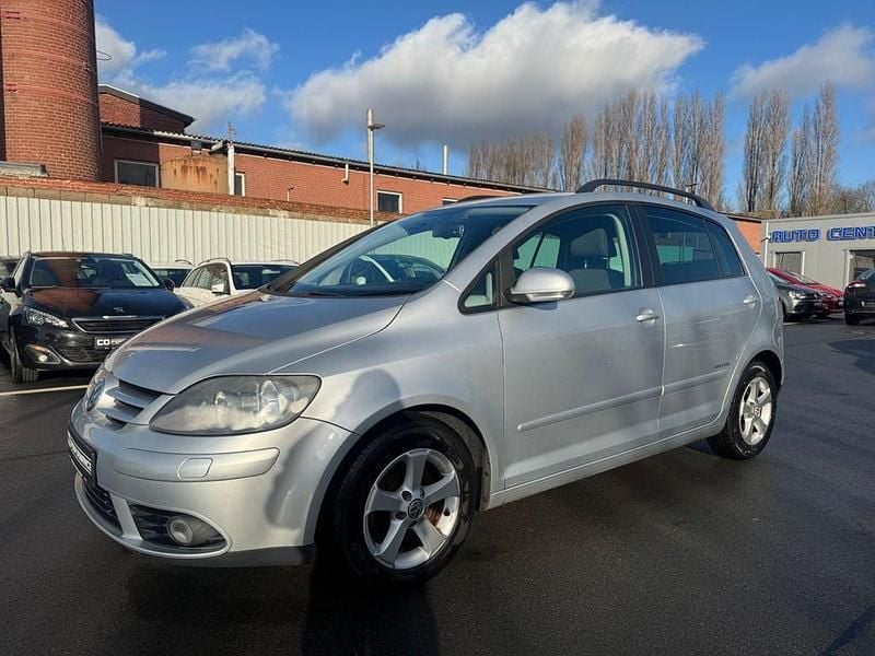 Silber Gebraucht 2008 VW Golf United Limousine | 2.900 € (Superpreis) - Bild 1/4