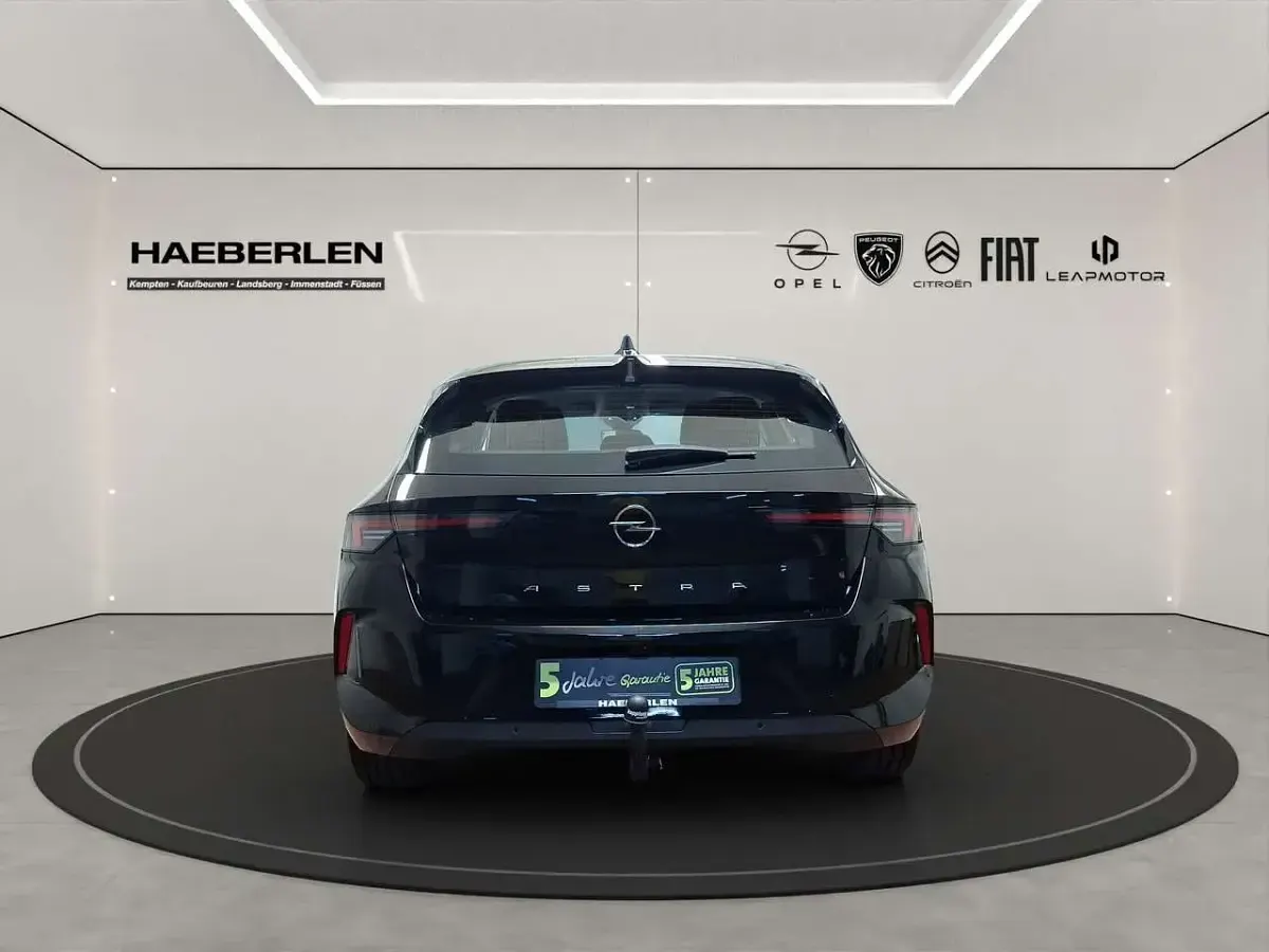 Gebraucht Opel Astra Enjoy 110 PS (80 kW) 2023 Schwarz Kleinwagen