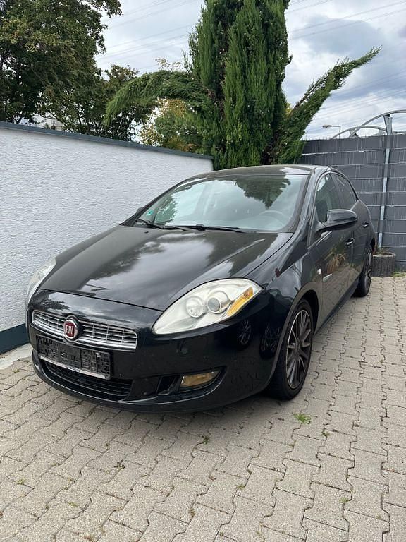 Schwarz Gebraucht 2009 Fiat Bravo Dynamic Kleinwagen | 3.200 € (Fairer Preis) - Bild 1/4