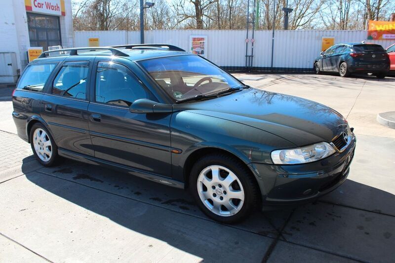 Grün Gebraucht 2000 Opel Vectra Comfort Limousine | 2.999 € (Fairer Preis) - Bild 1/4