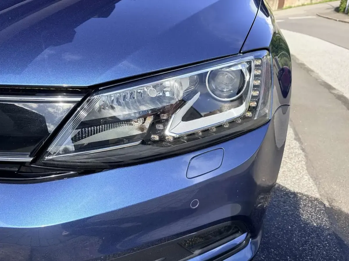 Używany VW Jetta 150 KM (110 kW) 2016 Niebieski Sedan/Limuzyna