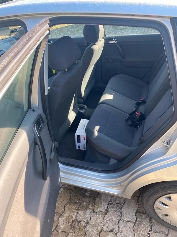 Gebraucht VW Polo 75 PS (55 kW) 2003 Silber Kleinwagen