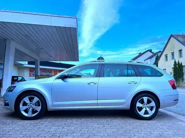 Gebraucht Skoda Octavia 150 PS (110 kW) 2017 Silber Kombi