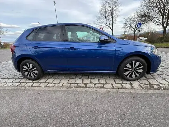 Gebraucht VW Polo Move 90 PS (66 kW) 2024 Blau Kleinwagen