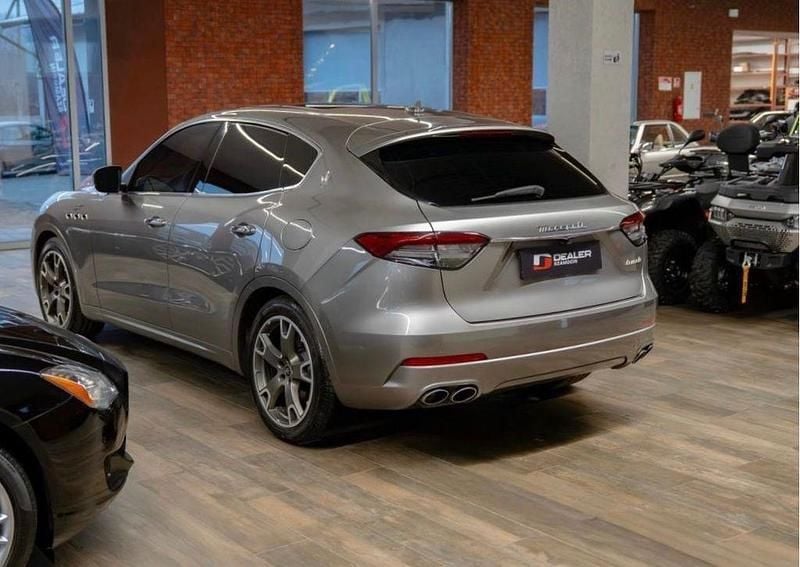 Gebraucht Maserati Levante 349 PS (256 kW) 2022 Silber SUV