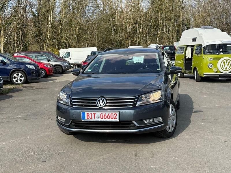 Gebraucht VW Passat Comfortline 150 PS (110 kW) 2014 Grau Kombi