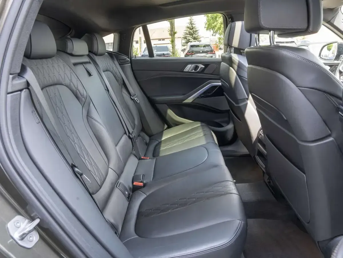 Gebraucht BMW X6 M50 Shadowline 530 PS (389 kW) 2020 Weiß SUV