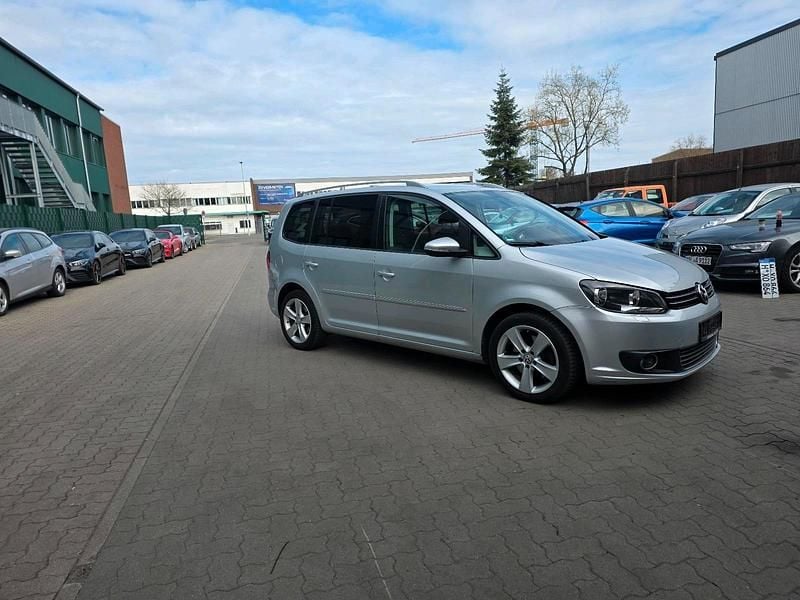 Gebraucht VW Touran 140 PS (102 kW) 2010 Silber Van / Kleinbus
