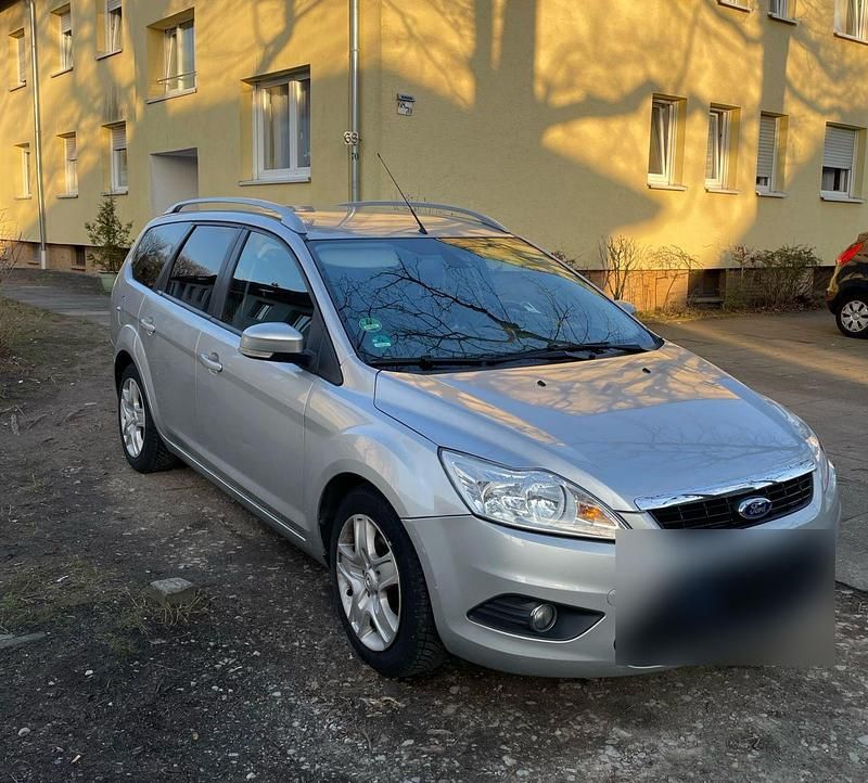 Gebraucht Ford Focus Style 101 PS (74 kW) 2009 Grau Kombi