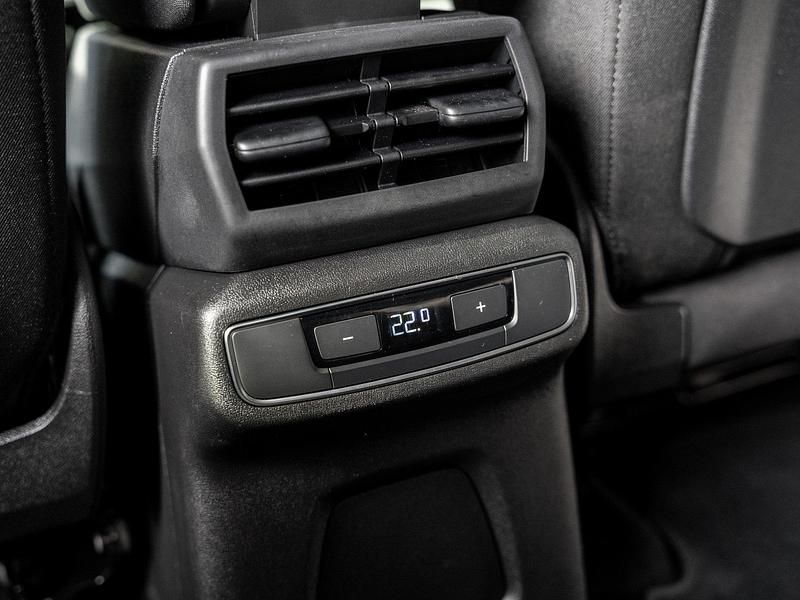 Gebraucht Audi Q4 e-tron Ambiente 150 kW (204 PS) 2023 Grau SUV